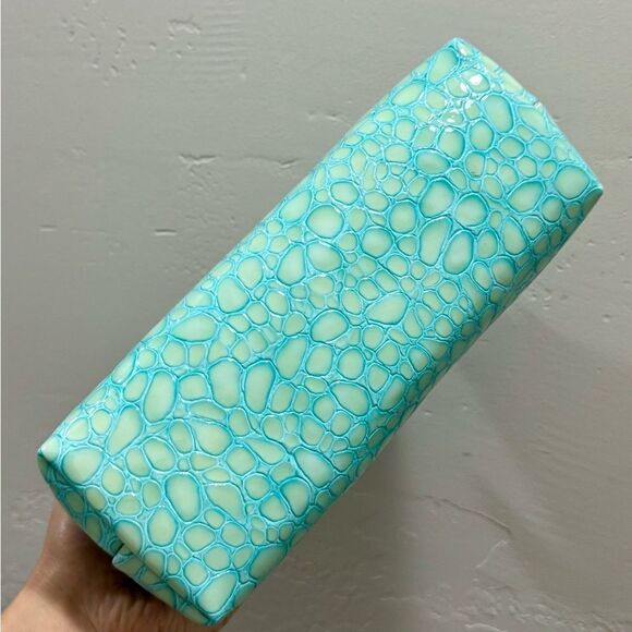 Genuine Leather Cobblestone Embossed Handmade Push Lock Boxy Bag/Multi Use Style - Picture 15 of 16